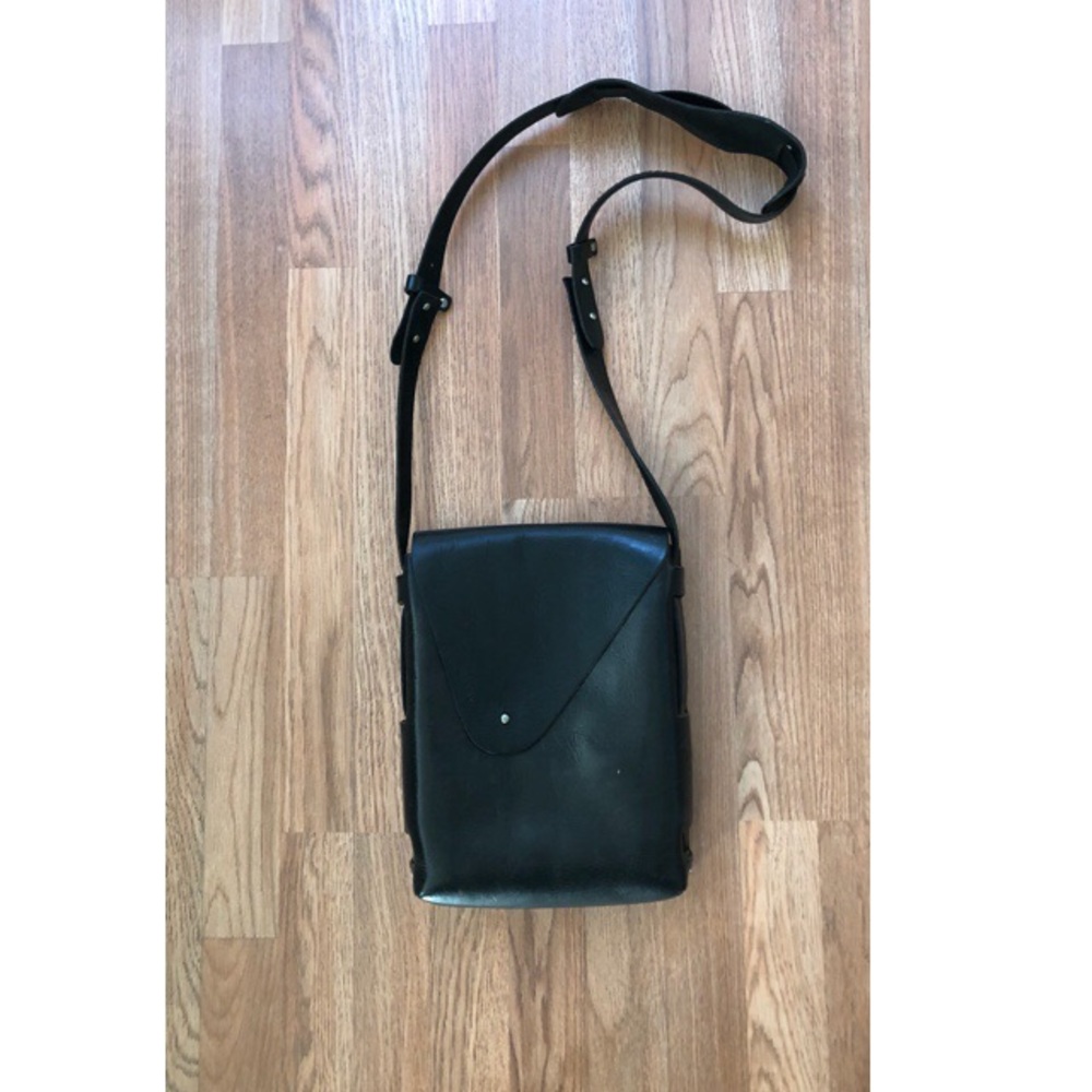 Dean Leather Messenger Bag